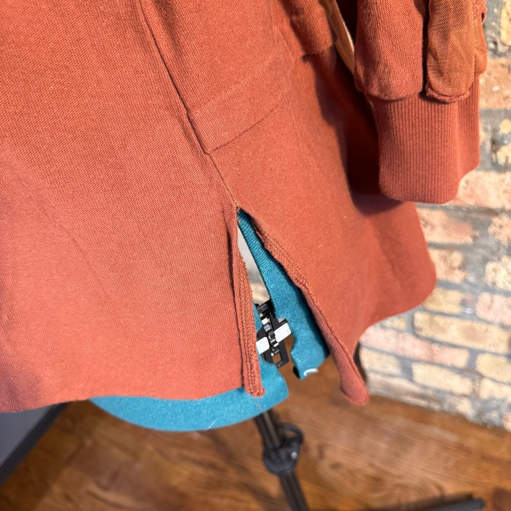 FP Sweatshirt - Picture 5 of 9
